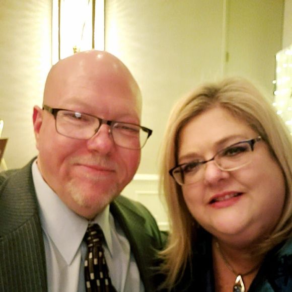 Meet your Posher, Jenni - Picture 1 of 1